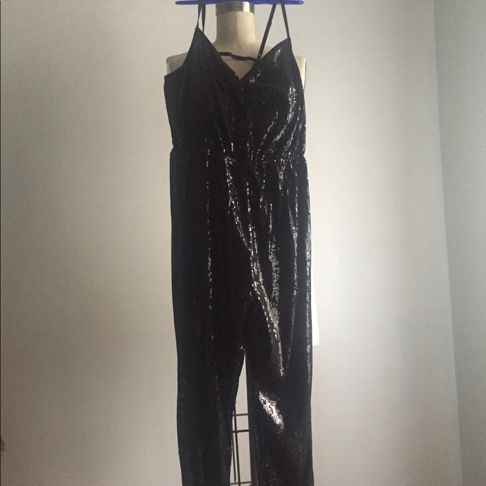 ✨Holiday Black sequins jumpsuit w spaghetti straps